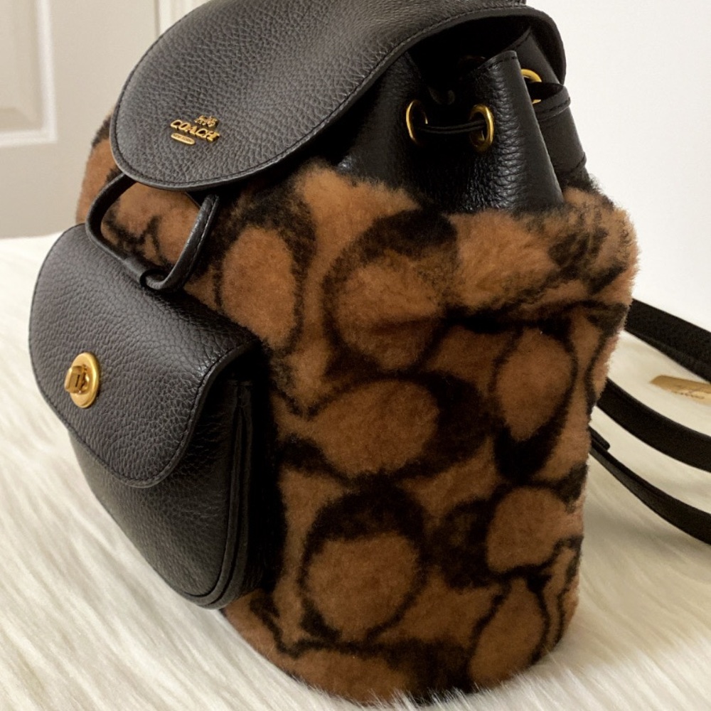 New💃Coach X Jennifer Lopez Pennie Backpack 22 In Signature Shearling - Picture 3 of 10